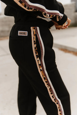 *Ampersand Ave* Comfort Zone Joggers - Fearless & Free