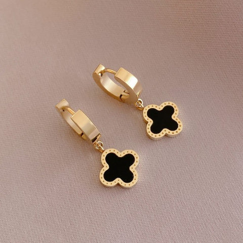 Clover Hoops - Black